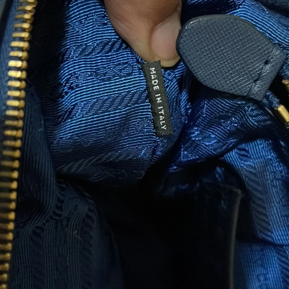 PRADA Nylon Crossbody bag - Picture 8 of 8